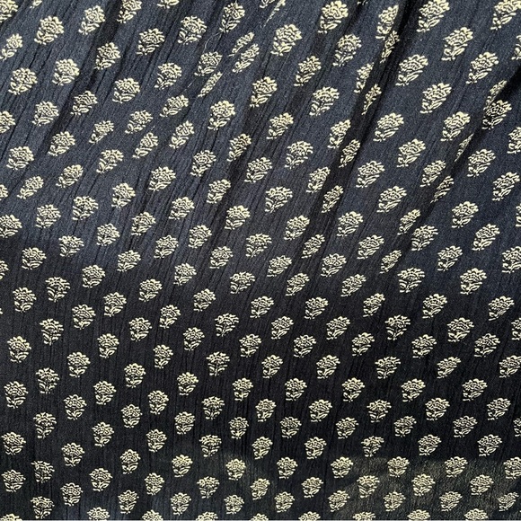 FAHERTY Emery Lotus Floral Print Blouse Top - Picture 8 of 11